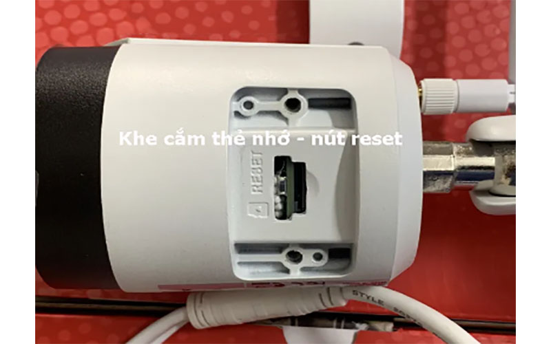 Camera IP Wifi Dahua IPC-HFW1230DS-SAW - Hàng chính hãng