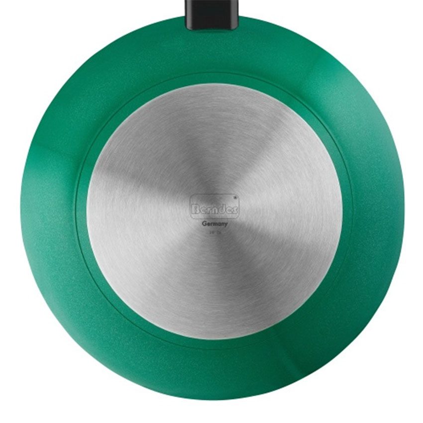 Thiết kế đáy của chảo Berndes Sautepan Magic 28 cm