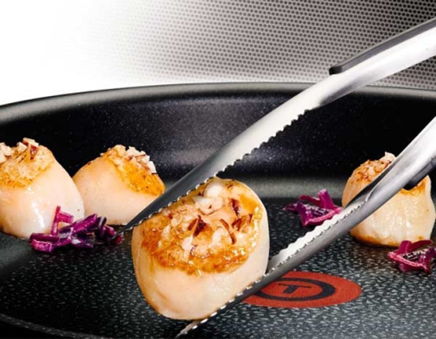 Lòng của chảo chống dính Tefal C6200472