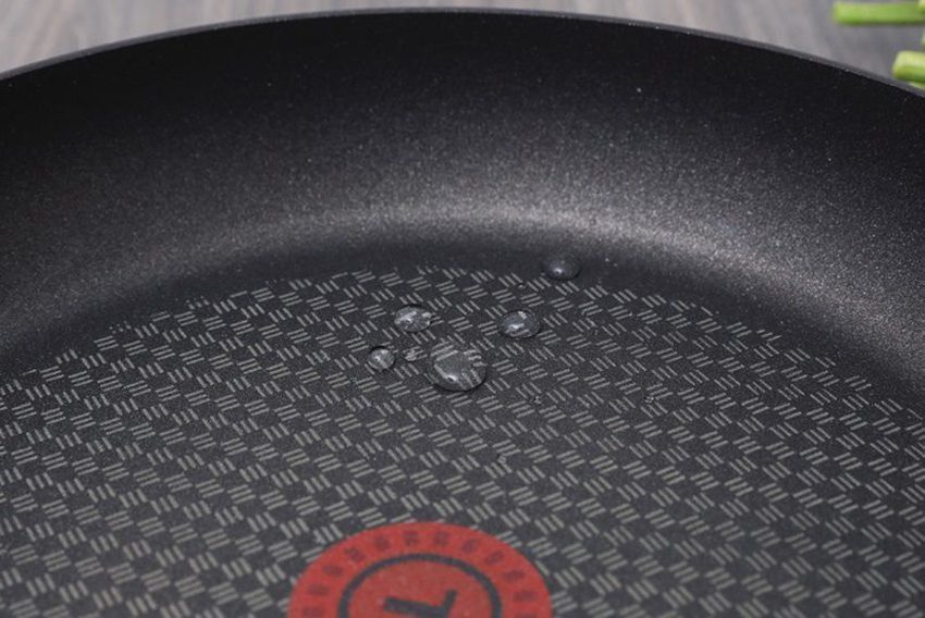 Lòng chảo chiên chống dính Tefal C6820672 