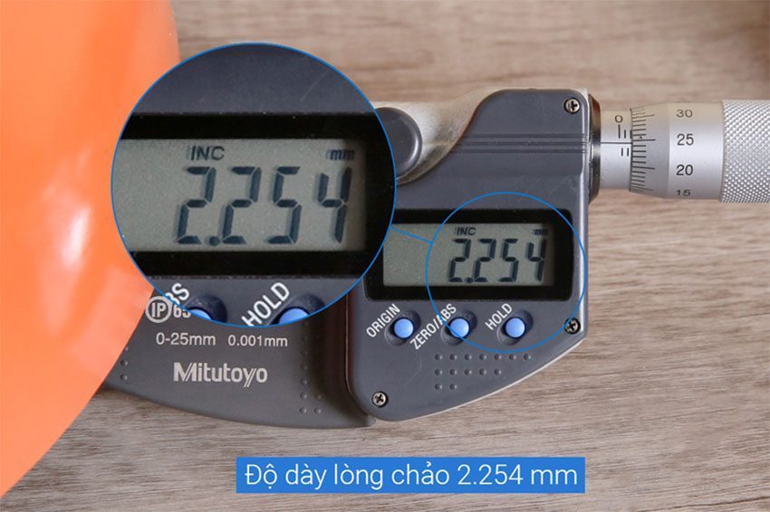 Độ dày thành chảo sâu đáy từ vung kính Sunhouse SHG1228MOB