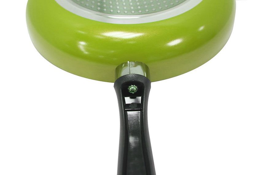 Thiết kế tay cầm của chảo vân đá đáy từ Sunhouse SHM26D