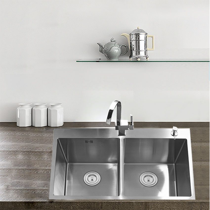 Chậu rửa bát Binova CBI-8245 với thiết kế sang trọng