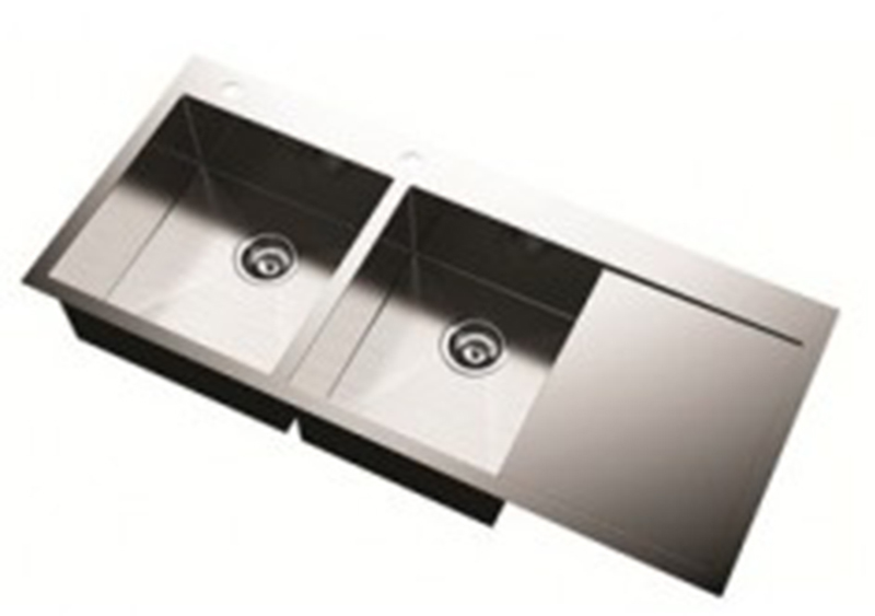 Chậu rửa chén Roland RL 11050C bề mặt chống dính, chống bám bẩn, kháng khuẩn