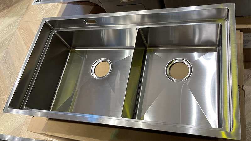 Chậu rửa chén inox 2 ngăn Hafele HS21-SSN2S90 567.94.030