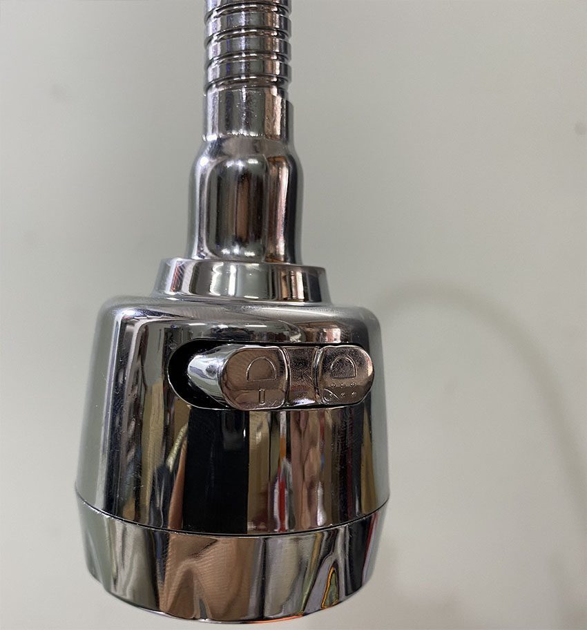 Nút điều khiển của Đầu gắn vòi nước rửa chén xoay 360 độ Kanbel XR581