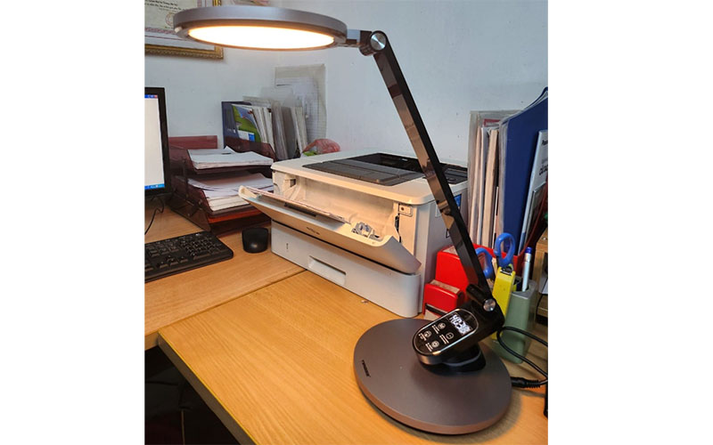 Đèn bàn chống cận đa năng Tiross TS2242 - Hàng chính hãng
