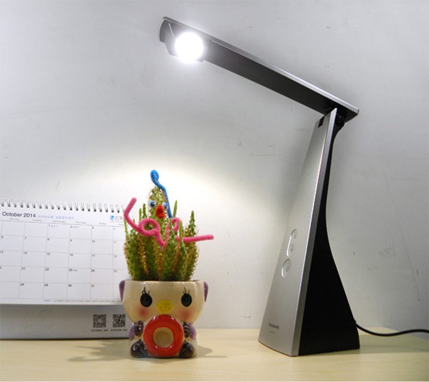 Đèn bàn Led Panasonic SQ-LD221-S - Hàng chính hãng
