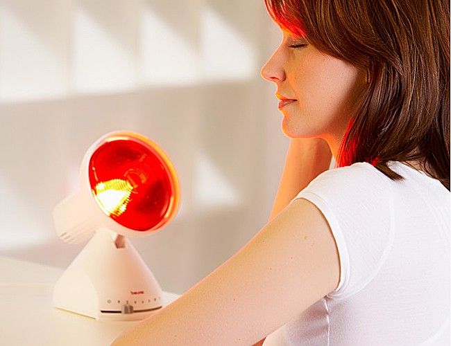 Đèn hồng ngoại trị liệu Beurer IL11 - 100W - Hàng chính hãng