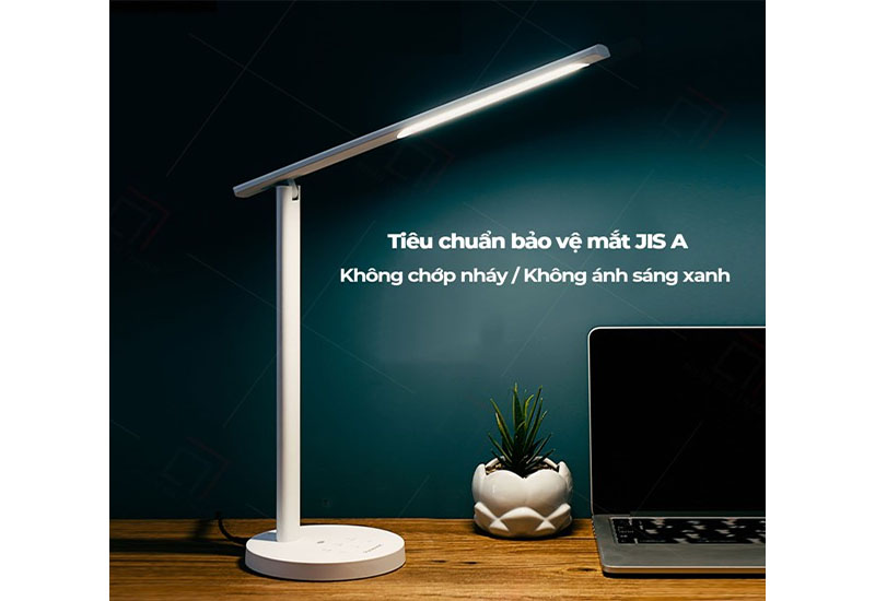 Đèn LED sạc để bàn Panasonic HH-LT0421