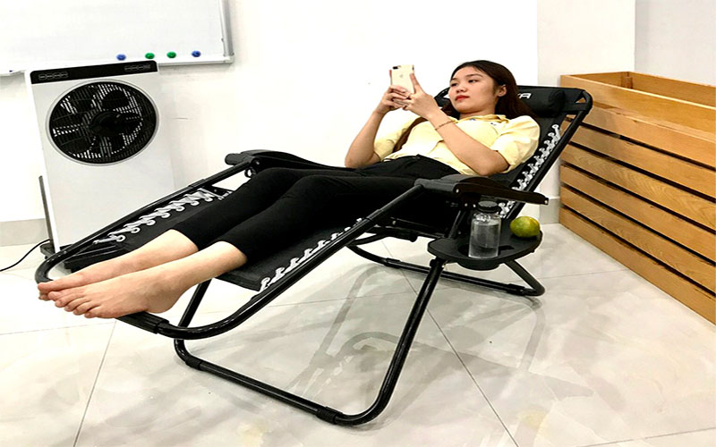 Ghế xếp thư giãn khóa kim loại Sumika 179A - Hàng chính hãng