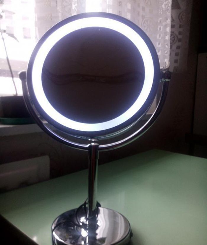 Guong-trang-diem-2-mat-Beurer-BS59-4