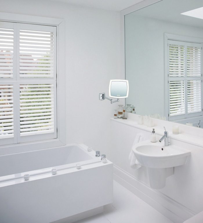 Gương trang điểm kèm đèn Led gắn tường Beurer BS89 - Hàng chính hãng