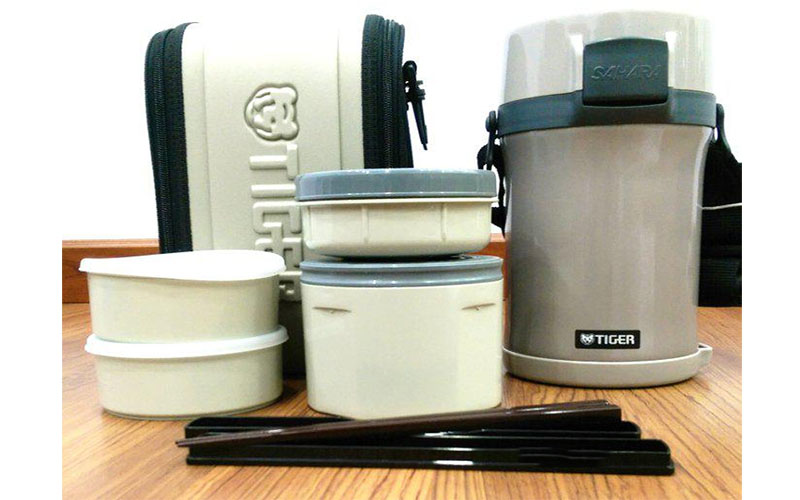 Hộp cơm giữ nhiệt Tiger LWU-F200 - Hàng chính hãng