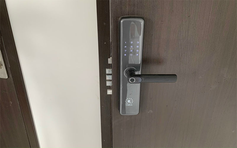 Khóa cửa vân tay Kassler KL-555 - Hàng chính hãng