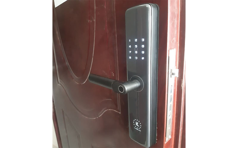 Khóa vân tay Kassler KL-555 Black App Wifi - Hàng chính hãng