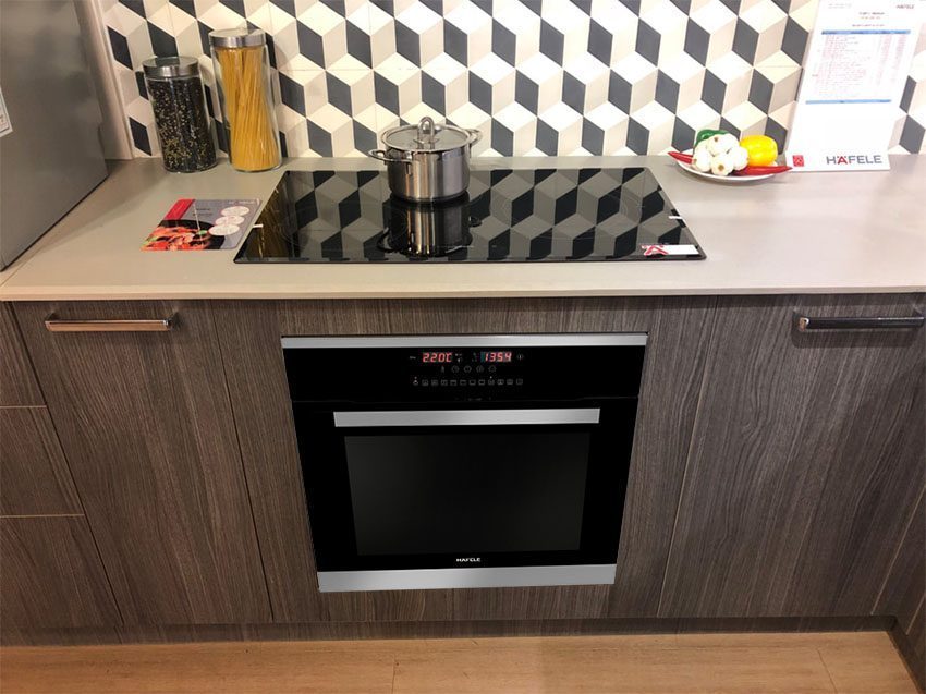 Lò nướng âm tủ Hafele HO-T60D 534.05.561 với thiết kế lắp âm hiện đại