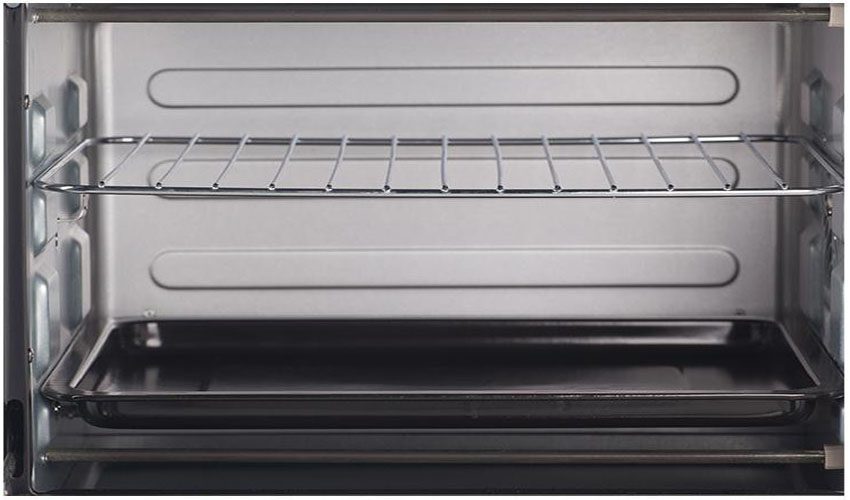 Khoang bên trong của lò nướng điện Alaska KW-30C