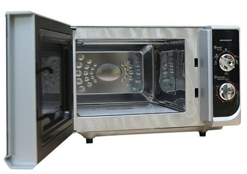 Khoang trong của lò vi sóng Aqua AEM-G2064FV