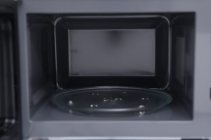 Lò vi sóng Electrolux EMM2322MW - Hàng chính hãng