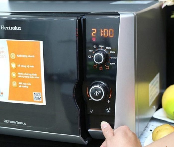 Lò vi sóng Electrolux EMS2347S