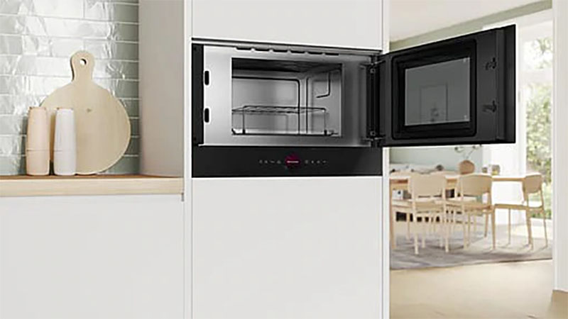 Lò vi sóng có nướng Bosch BER7321B1 - Hàng chính hãng