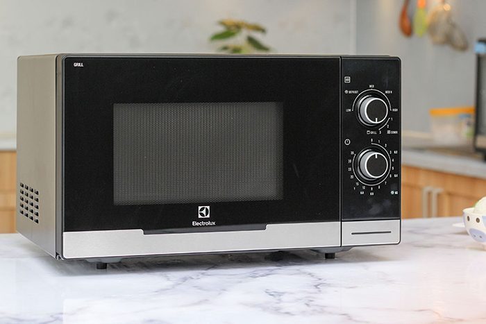 Lò vi sóng có nướng Electrolux EMM2318X - Hàng chính hãng