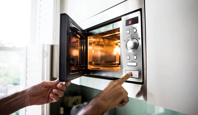 Lò vi sóng có nướng Spelier SP-8206EU - Hàng chính hãng