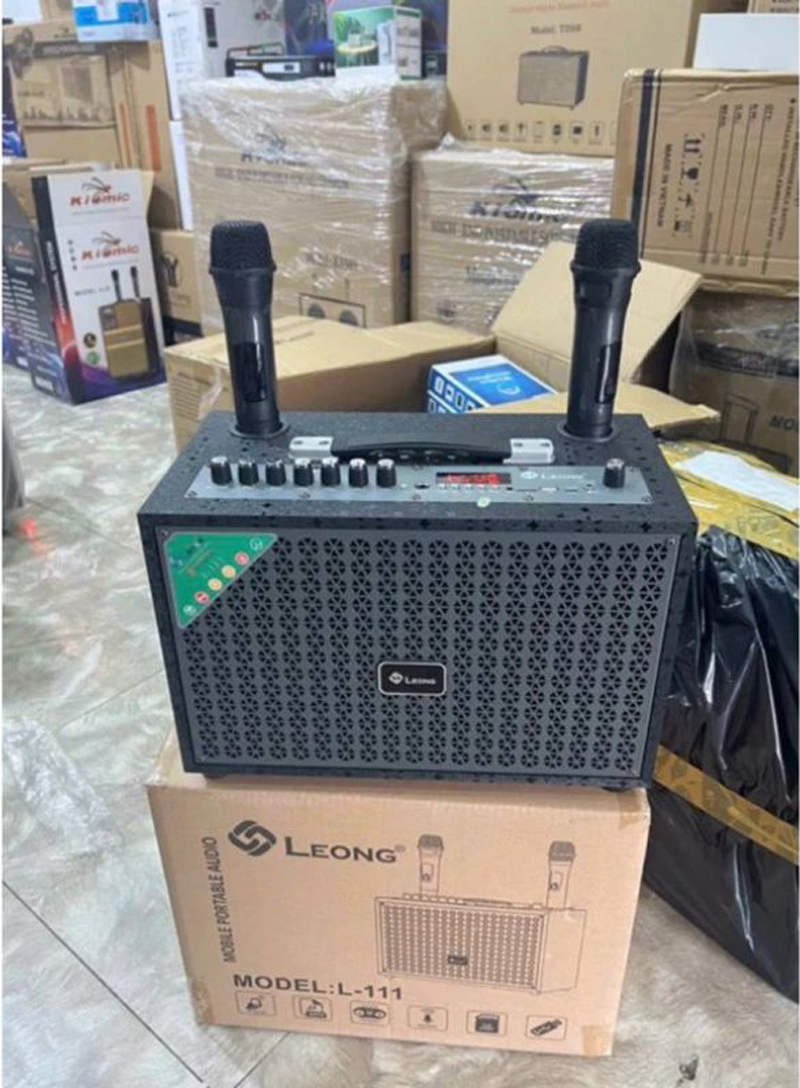Loa karaoke xách tay Leong L-111 - Hàng chính hãng