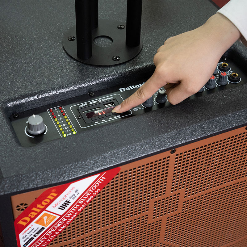 Loa nhạc sống Dalton LP-110F và LP-115SA - Hàng chính hãng