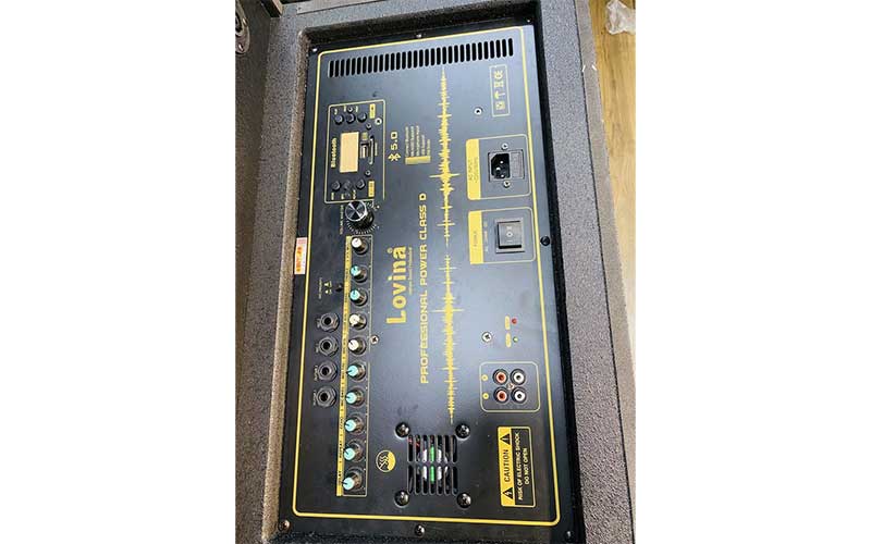 Bảng điều khiển của Loa tủ kéo bình Lovina KB21805