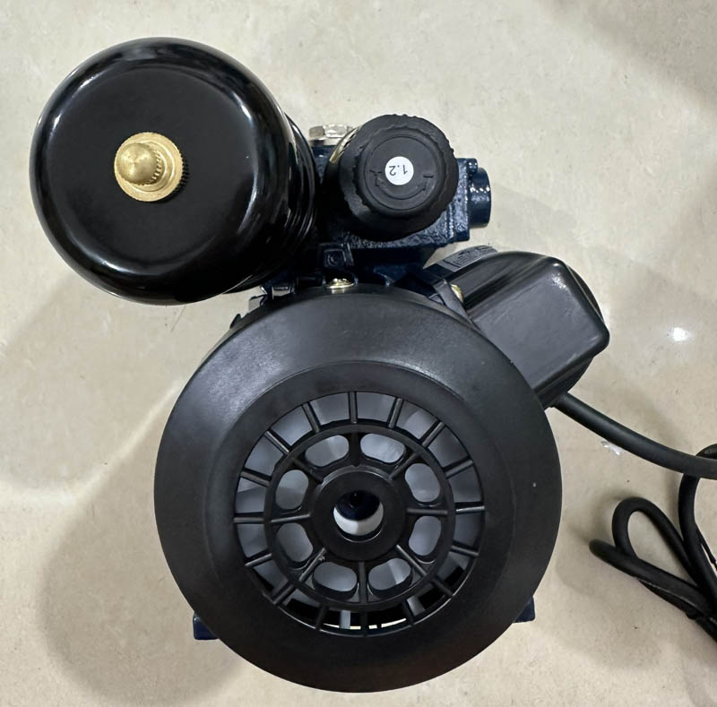 Máy bơm nước tăng áp tự động K-Meo M-150A - Hàng chính hãng