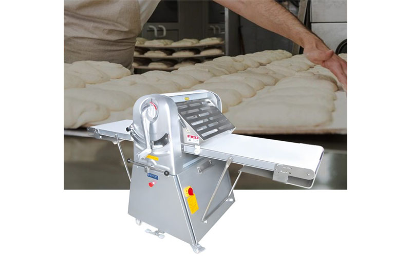 Máy cán bột công nghiệp Homat HM-520E - Hàng chính hãng