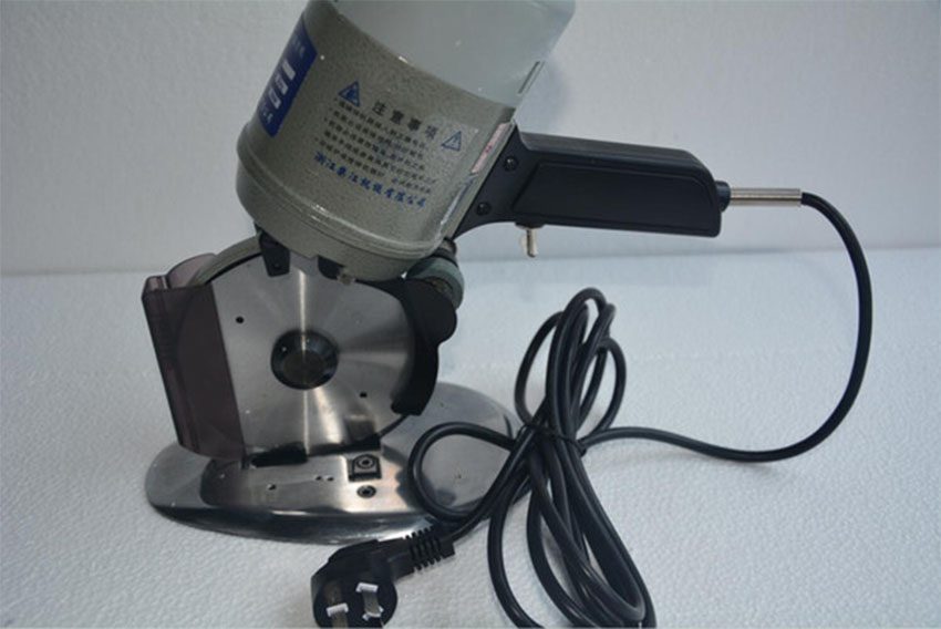 Máy cắt vải cầm tay Santian ST-125 - Hàng chính hãng