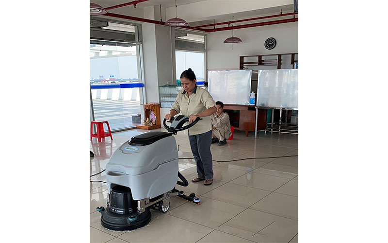 Máy chà sàn liên hợp Hiclean HC500