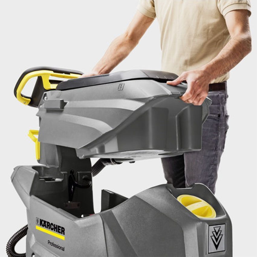 Máy chà sàn liên hợp Karcher BD 50/50 C BP CLASSIC với khoang chứa Pin dung tích lớn