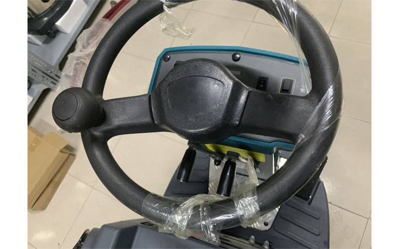 Máy chà sàn liên hợp ngồi lái 2 mâm Anko AR-X7P