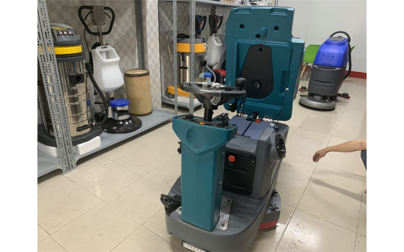 Máy chà sàn liên hợp ngồi lái 2 mâm Anko AR-X7P