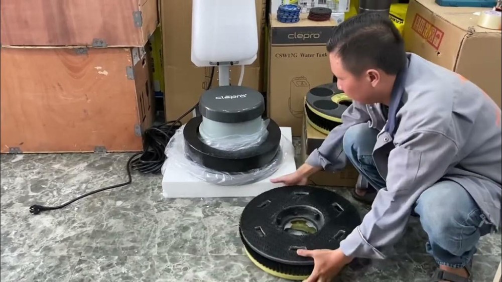 Gắn tạ tăng lực ép, làm sạch sâu hơn