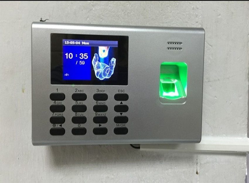 Máy chấm công Ronald Jack DG900 với thiết kế sang trọng