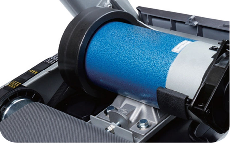 Máy chạy bộ Spirit XT-685 - Hàng chính hãng