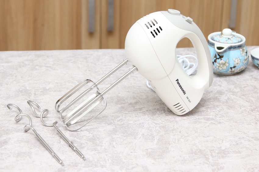 Máy đánh trứng Panasonic MK-GH1WRA - Hàng chính hãng