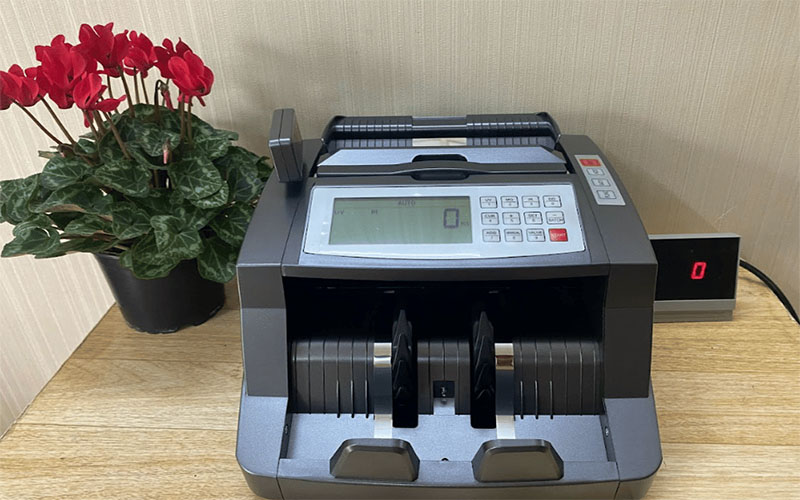 Máy đếm tiền Hoshico 4700 - Hàng chính hãng