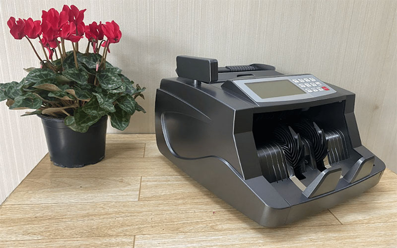 Máy đếm tiền Hoshico 4700 - Hàng chính hãng