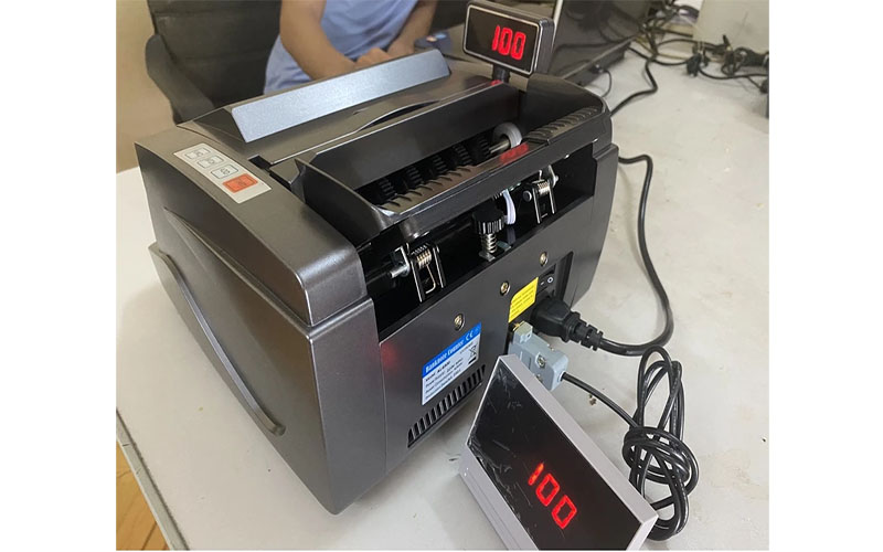 Máy đếm tiền Hoshico 4700 - Hàng chính hãng