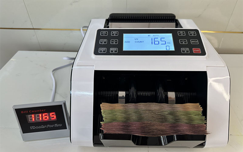 Máy đếm tiền Hoshico 4700-PRO - Hàng chính hãng