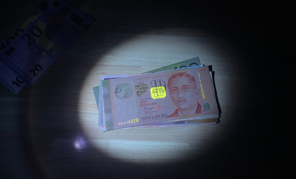 Máy đếm tiền Hoshico 8686 - Hàng chính hãng