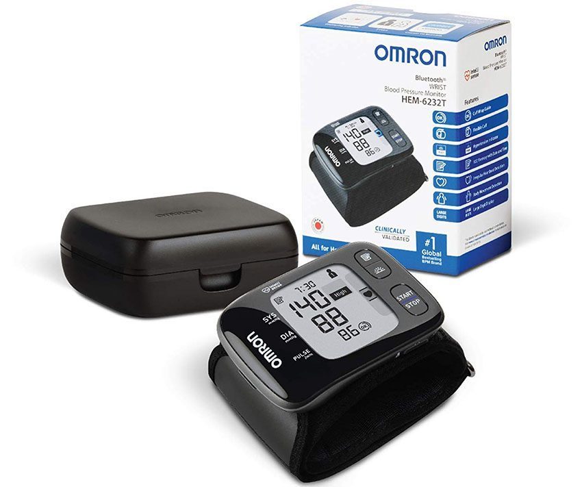 Máy đo huyết áp cổ tay Omron HEM-6232T - Hàng chính hãng