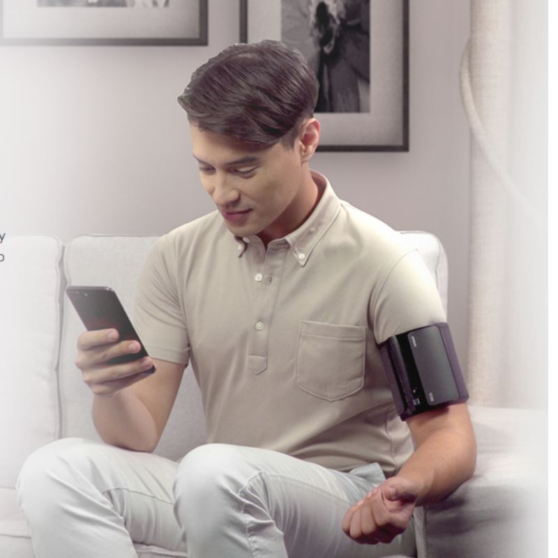 Máy đo huyết áp Omron HEM-7600T - Hàng chính hãng