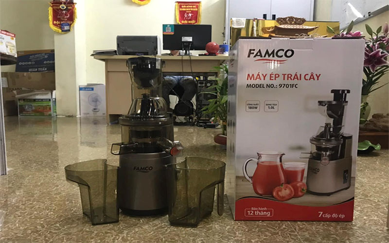 Máy ép chậm Famco 9701FC - Hàng chính hãng